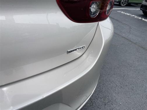 Platinum Quartz Metallic 2024 Mazda Mazda3 FWD w/Preferred Package