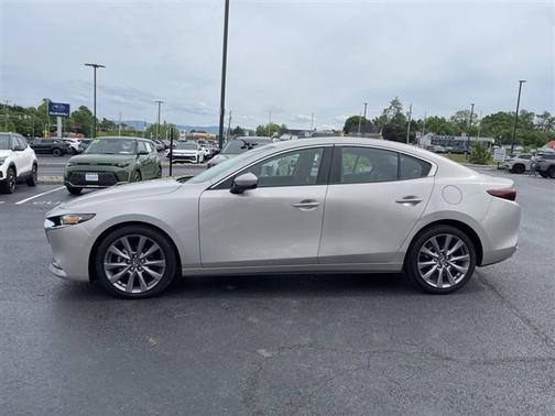 Platinum Quartz Metallic 2024 Mazda Mazda3 FWD w/Preferred Package