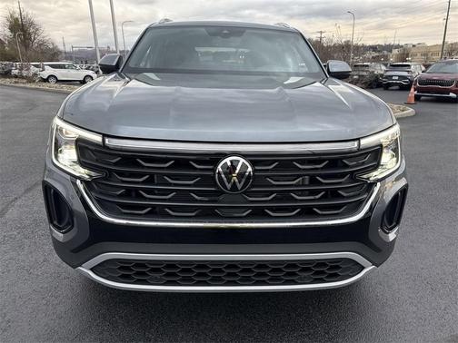 2025 Volkswagen Atlas Cross Sport 2.0T SE