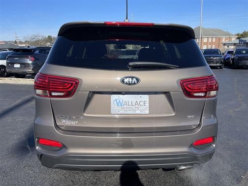 Dragon Brown 2019 Kia Sorento LX