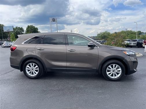 Dragon Brown 2019 Kia Sorento LX