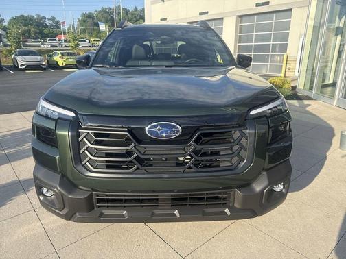 Deep Emerald Green 2026 Subaru Outback Touring XT