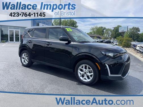 Fusion Orange 2023 Kia Soul LX