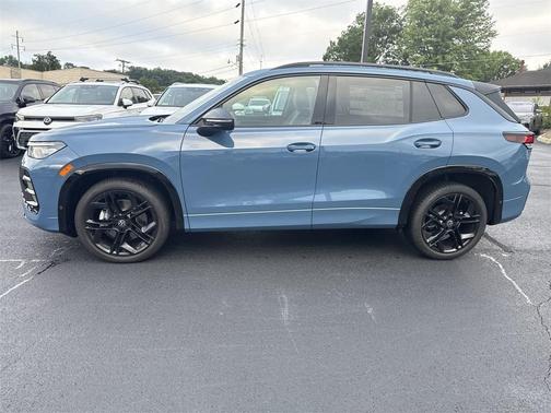 2025 Volkswagen Tiguan 2.0T SE R-Line Black