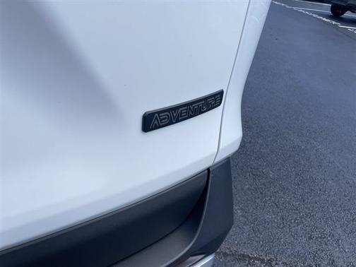 Ice 2024 Toyota RAV4 Adventure