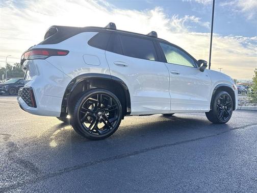 2025 Volkswagen Tiguan 2.0T SE R-Line Black