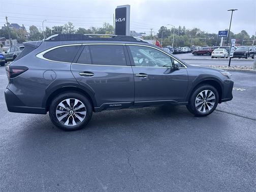 2025 Subaru Outback Touring