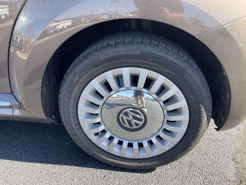 2015 Volkswagen Beetle 1.8T