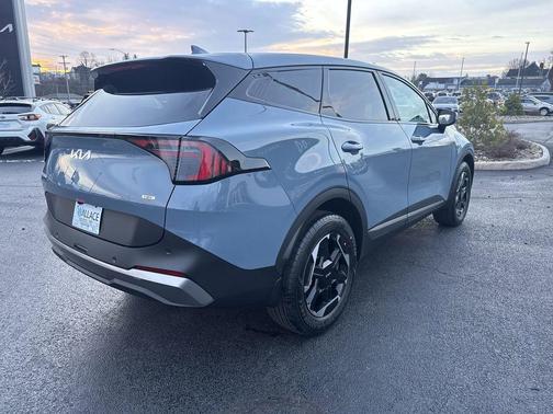 Heritage Blue 2026 Kia Sportage Hybrid S
