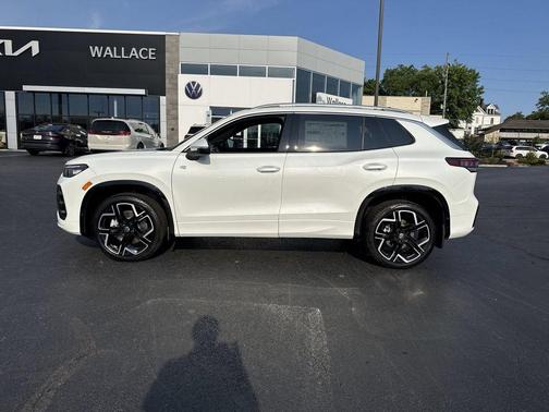 Opal White Pearl 2026 Volkswagen Tiguan 2.0T SEL R-Line Turbo