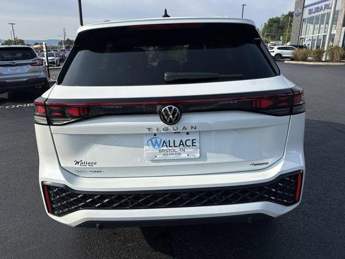 Opal White Pearl 2026 Volkswagen Tiguan 2.0T SEL R-Line Turbo
