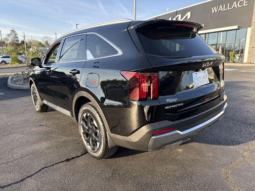 Ebony Black 2026 Kia Sorento S