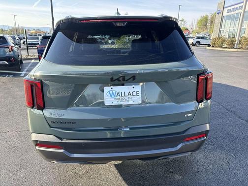 Green 2026 Kia Sorento Hybrid X-LINE SX PRESTIGE