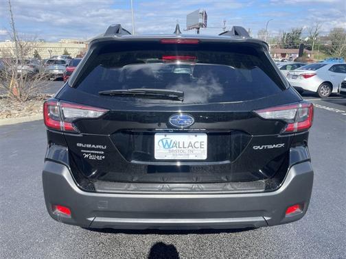 Crystal Black Silica 2025 Subaru Outback Premium