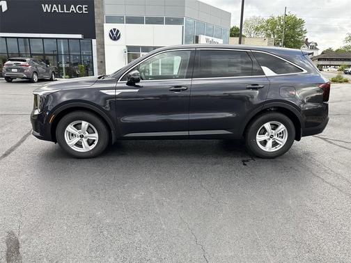 2025 Kia Sorento LX