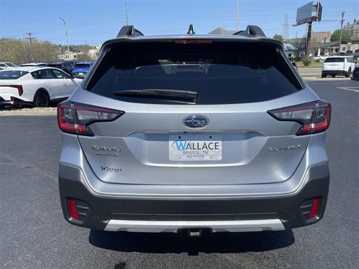 Ice Silver Metallic 2022 Subaru Outback Limited