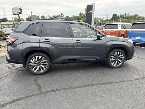 2025 Subaru Forester Touring