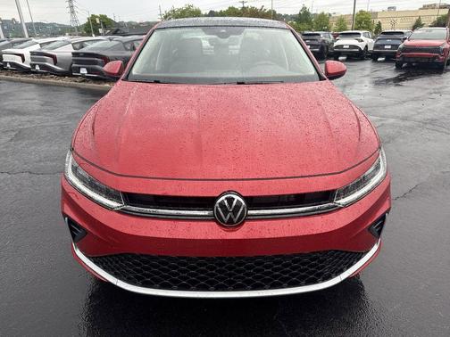 Kings Red Metallic 2026 Volkswagen Jetta 1.5T SE