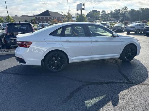 2025 Volkswagen Jetta 1.5T SE