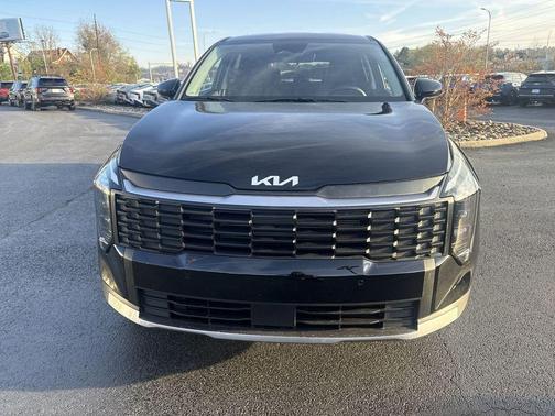 Ebony Black 2026 Kia Sportage LX