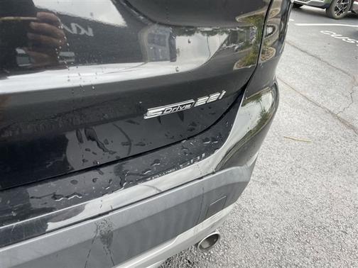 Black Sapphire Metallic 2018 BMW X1 sDrive28i