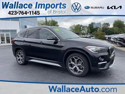 Black Sapphire Metallic 2018 BMW X1 sDrive28i