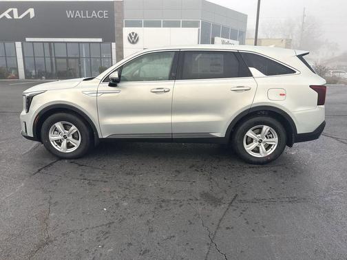 Ivory Silver 2026 Kia Sorento LX