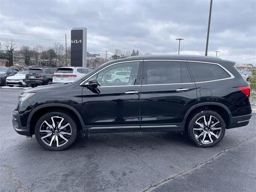 2022 Honda Pilot Touring 7-Passenger