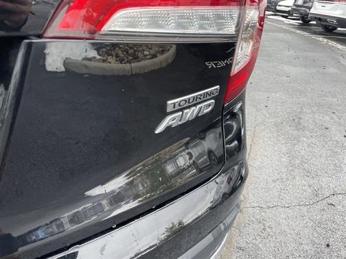 2022 Honda Pilot Touring 7-Passenger