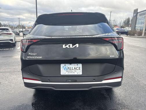 Ebony Black 2026 Kia Sportage LX