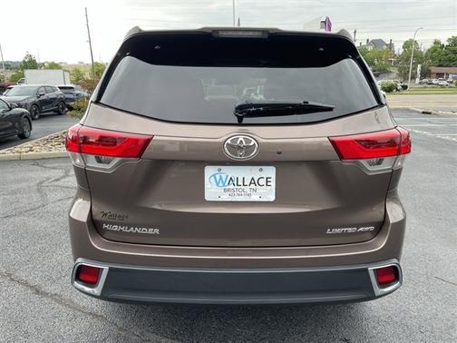 Walnut 2017 Toyota Highlander Limited Platinum