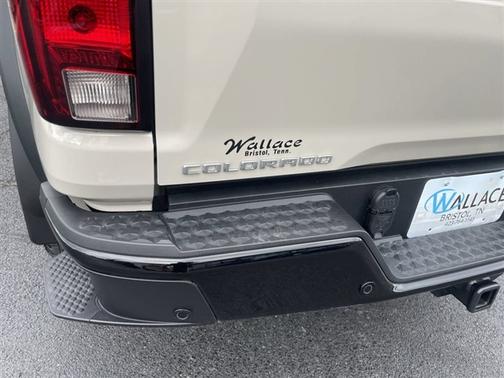 White Sand 2026 Chevrolet Colorado Trail Boss