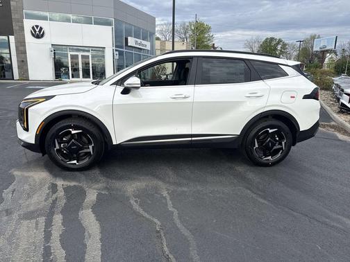 Snow White Pearl 2026 Kia Sportage Hybrid EX