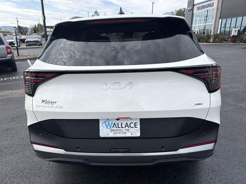 Snow White Pearl 2026 Kia Sportage Hybrid EX