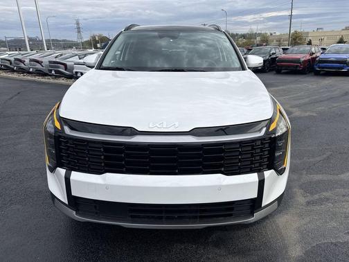 Snow White Pearl 2026 Kia Sportage Hybrid EX