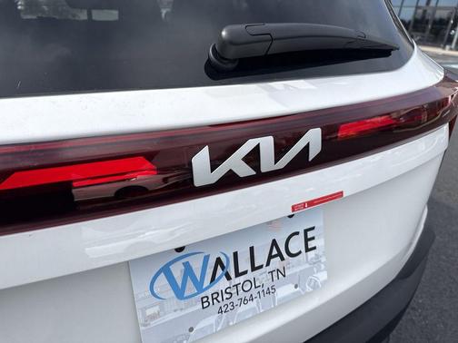 Snow White Pearl 2026 Kia Seltos LX