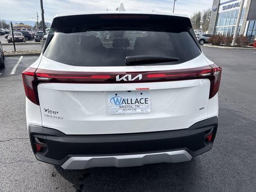 Snow White Pearl 2026 Kia Seltos LX