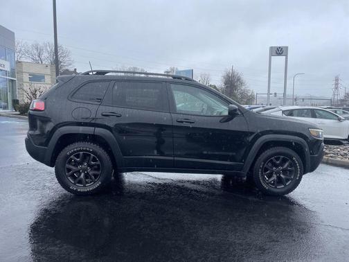 2020 Jeep Cherokee Latitude