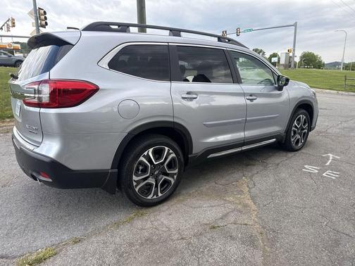 Ice Silver Metallic 2026 Subaru Ascent Limited