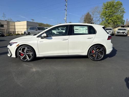 Opal White Pearl 2026 Volkswagen Golf GTI 2.0T SE