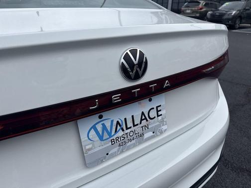 Pure White 2026 Volkswagen Jetta 1.5T Sport
