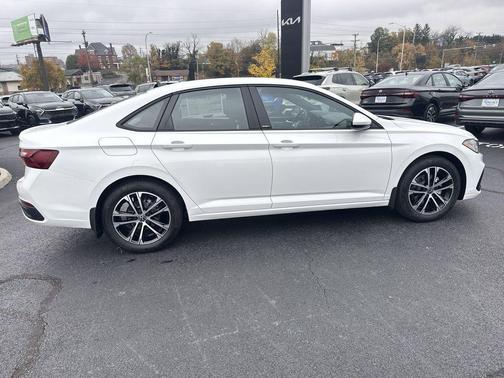 Pure White 2026 Volkswagen Jetta 1.5T Sport
