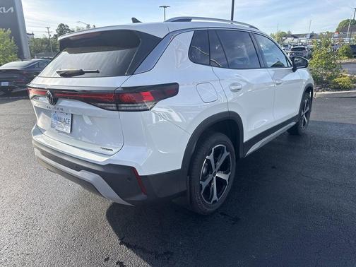 Pure White 2026 Volkswagen Tiguan 2.0T SE