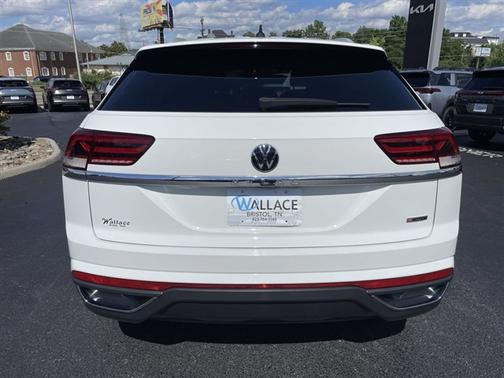 Pure White 2021 Volkswagen Atlas Cross Sport 2.0T S