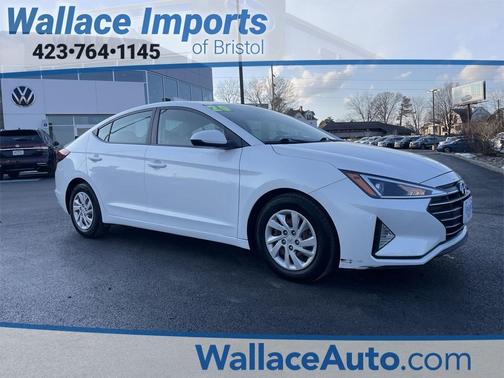 2020 Hyundai ELANTRA SE