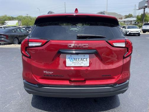 Cayenne Red Tintcoat 2022 GMC Terrain SLE