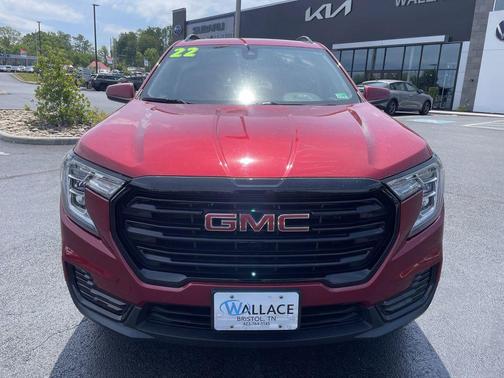 Cayenne Red Tintcoat 2022 GMC Terrain SLE