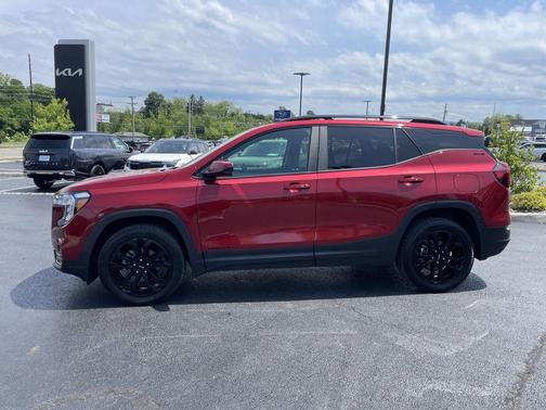 Cayenne Red Tintcoat 2022 GMC Terrain SLE