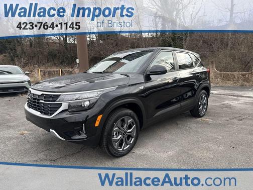 Fusion Orange 2026 Kia Seltos LX