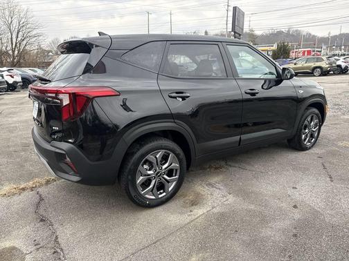 Fusion Orange 2026 Kia Seltos LX